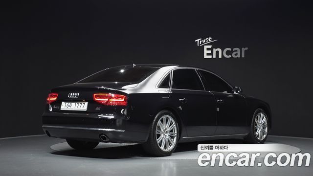 Audi A8 4.2 FSI Quattro LWB D4 2012 — фото 2