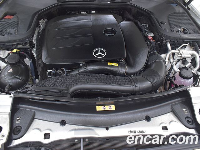 Mercedes-Benz E-Class (W213) E350 4MATIC AMG Line 2022 — фото 23