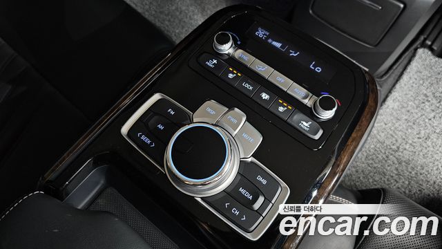 Genesis G90 3.8 Luxury 2019 — фото 19