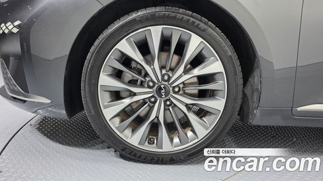 Kia K8 2.5 Gasoline 2WD Signature 2022 — фото 5