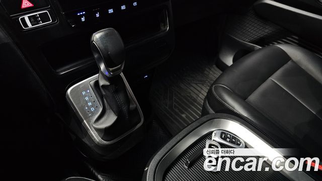 Hyundai Staria Cargo 5-Seater Modern 2022 — фото 9