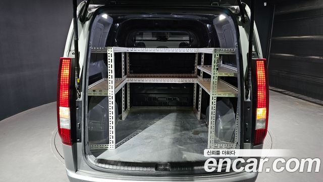 Hyundai Staria Cargo 5-Seater Modern 2022 — фото 20