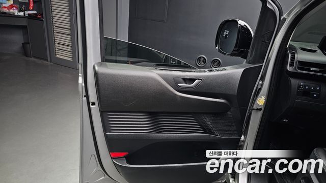 Hyundai Staria Cargo 5-Seater Modern 2022 — фото 24