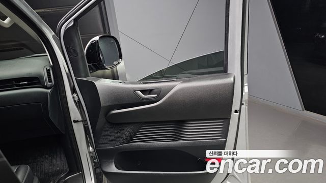 Hyundai Staria Cargo 5-Seater Modern 2022 — фото 25
