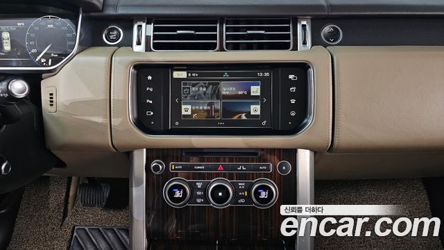 Land Rover Range Rover (IV) 4.4 SDV8 AB DIESEL 2016 — фото 17