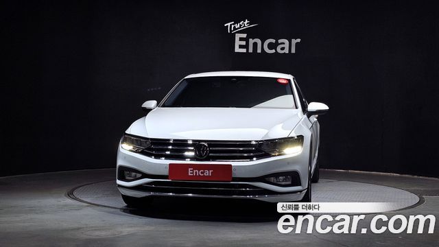 Volkswagen Passat GT (B8) 2.0 TDI Premium 2022 — фото 3
