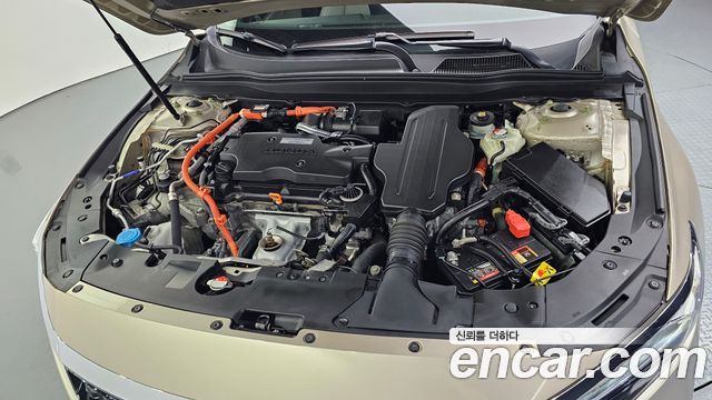 Honda Accord (X) 2.0 Hybrid EX-L 2018 — фото 6