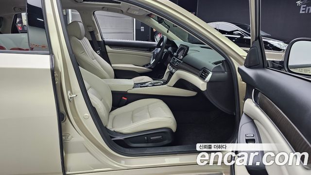 Honda Accord (X) 2.0 Hybrid EX-L 2018 — фото 11