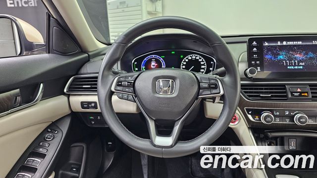 Honda Accord (X) 2.0 Hybrid EX-L 2018 — фото 13