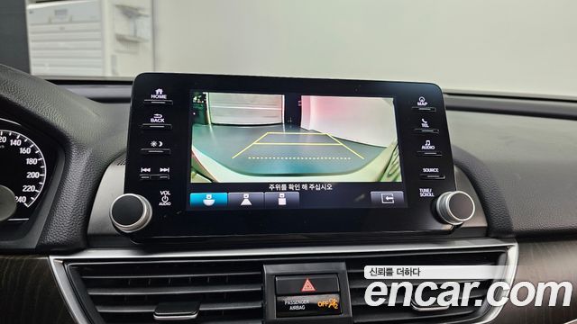 Honda Accord (X) 2.0 Hybrid EX-L 2018 — фото 15