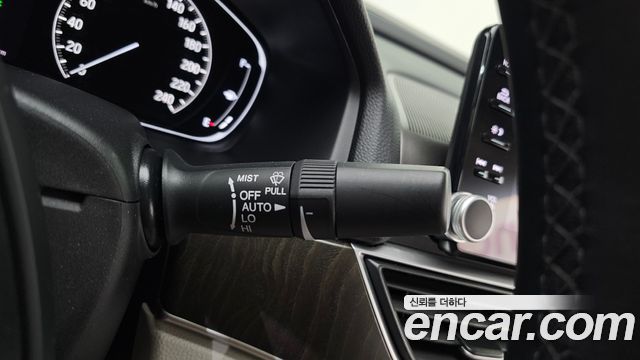 Honda Accord (X) 2.0 Hybrid EX-L 2018 — фото 17