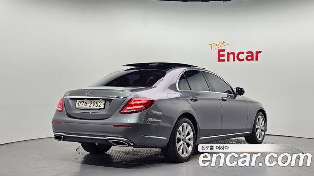 Mercedes-Benz E-Class (W213) E300 Exclusive 2019 — фото 2