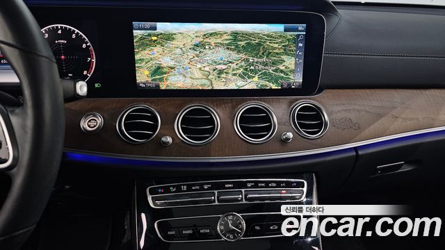 Mercedes-Benz E-Class (W213) E300 Exclusive 2019 — фото 12