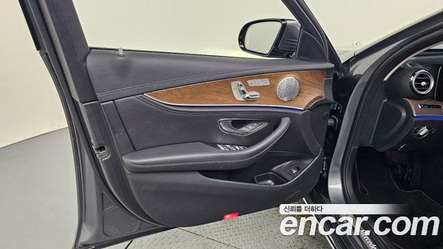 Mercedes-Benz E-Class (W213) E300 Exclusive 2019 — фото 24
