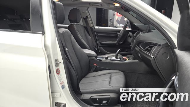 BMW 1 Series (F20) 118d Urban Pack1 5Dr 2014 — фото 11