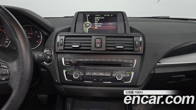 BMW 1 Series (F20) 118d Urban Pack1 5Dr 2014 — фото 14