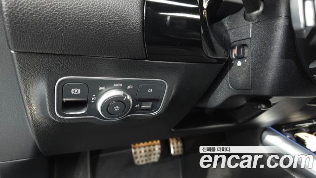 Mercedes-Benz GLA-Class (H247) GLA250 4MATIC 2024 — фото 24
