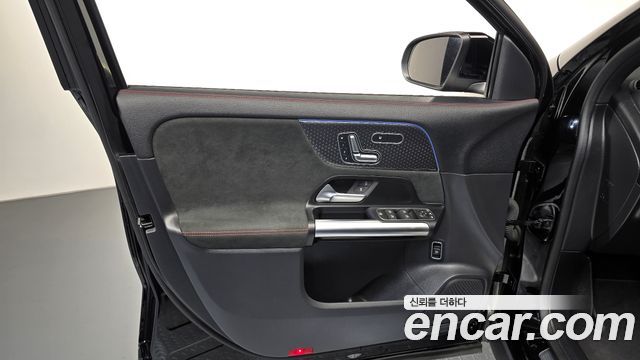Mercedes-Benz GLA-Class (H247) GLA250 4MATIC 2024 — фото 30