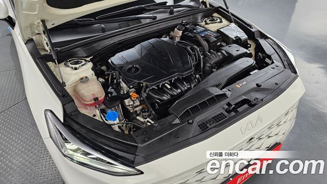 Kia K8 2.5 Gasoline 2WD Noblesse 2022 — фото 6