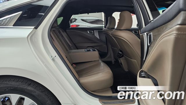 Kia K8 2.5 Gasoline 2WD Noblesse 2022 — фото 11