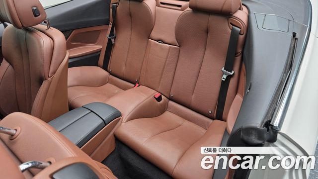 BMW 6 Series (F12) 650i Convertible 2013 — фото 16
