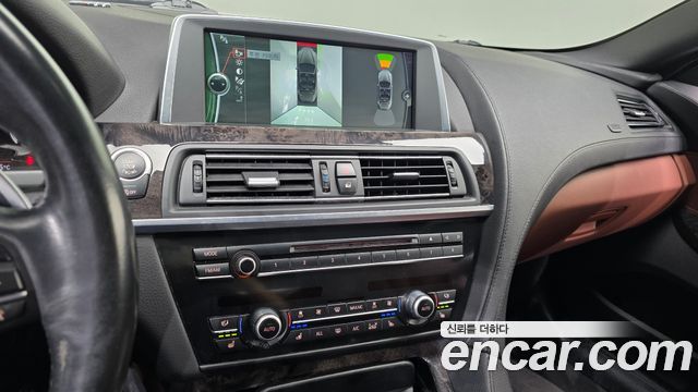 BMW 6 Series (F12) 650i Convertible 2013 — фото 19