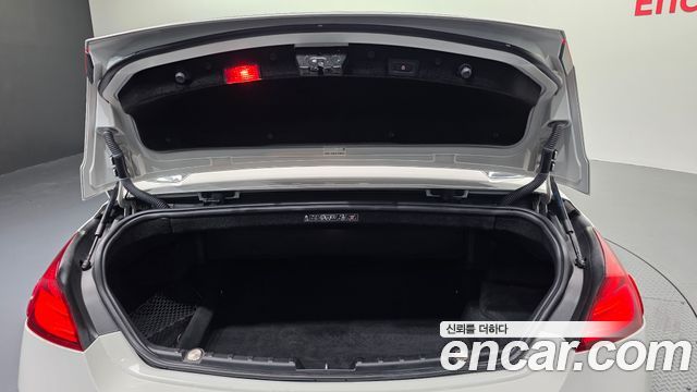 BMW 6 Series (F12) 650i Convertible 2013 — фото 24