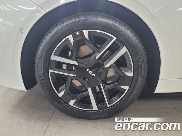 Kia K8 2.5 Gasoline 2WD Noblesse 2026 — фото 23