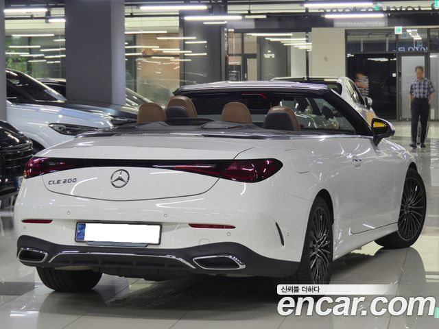 Mercedes-Benz CLE-Class (C236) CLE200 Cabriolet 2025 — фото 4