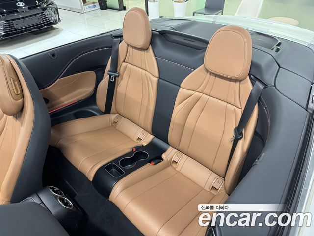 Mercedes-Benz CLE-Class (C236) CLE200 Cabriolet 2025 — фото 18