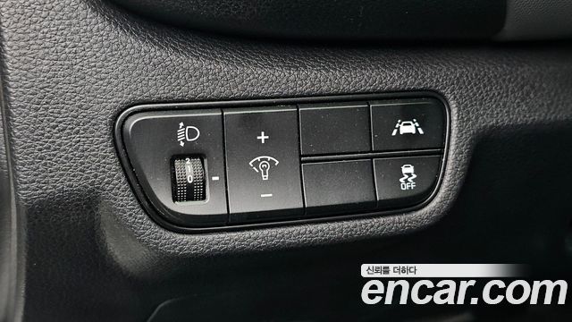 Kia Seltos Gasoline 1.6 Turbo 4WD Trendy 2022 — фото 14