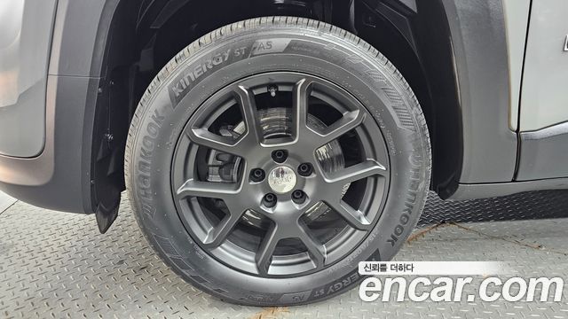 Jeep Renegade 2.4 Limited 2019 — фото 5