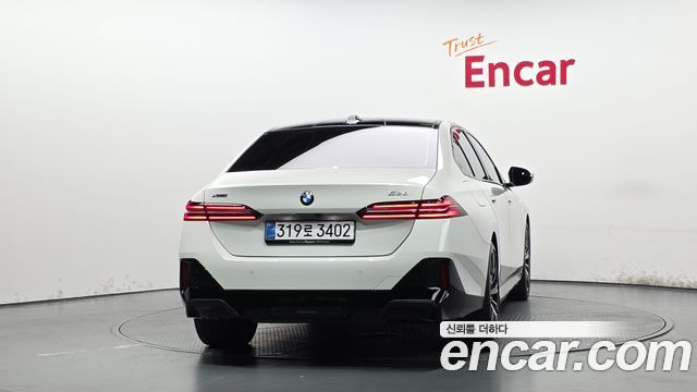 BMW 5 Series (G60) 530i xDrive M Sport 2025 — фото 4