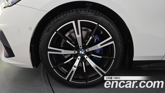 BMW 5 Series (G60) 530i xDrive M Sport 2025 — фото 5