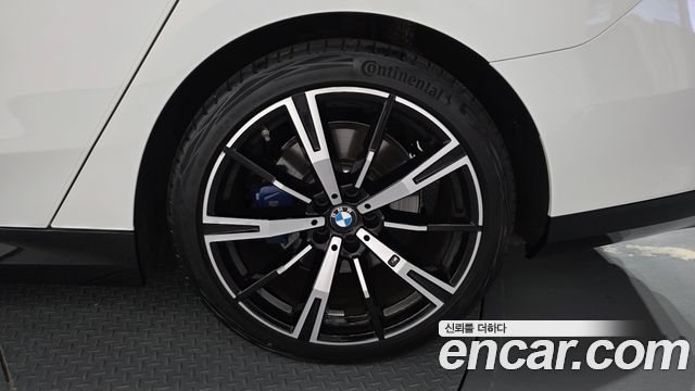 BMW 5 Series (G60) 530i xDrive M Sport 2025 — фото 21