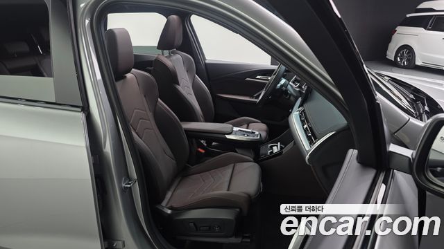 BMW X1 (U11) xDrive 20i M Sport 2025 — фото 12