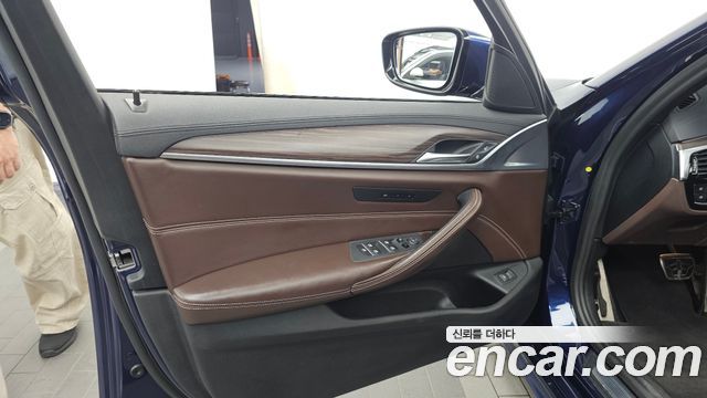 BMW 5 Series (G30) 530i M Sport Package Plus 2017 — фото 24