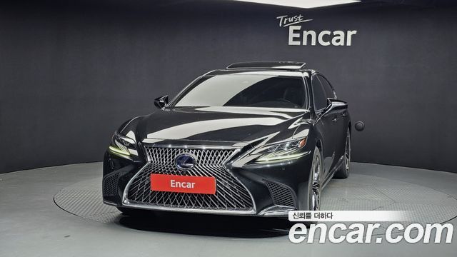 Lexus LS500h (V) 3.5 Platinum AWD 2018 — фото 3
