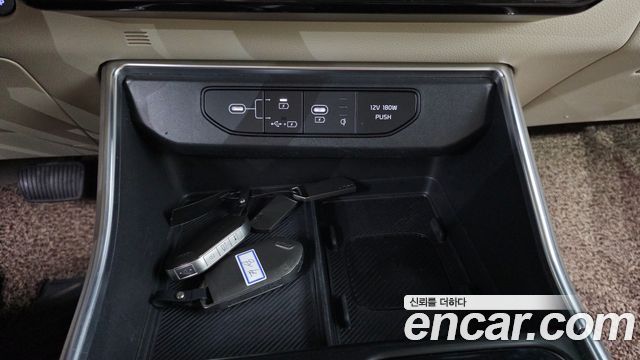 Kia Carnival (IV) HEV 9-Seater Hi-Limousine Signature 2025 — фото 11