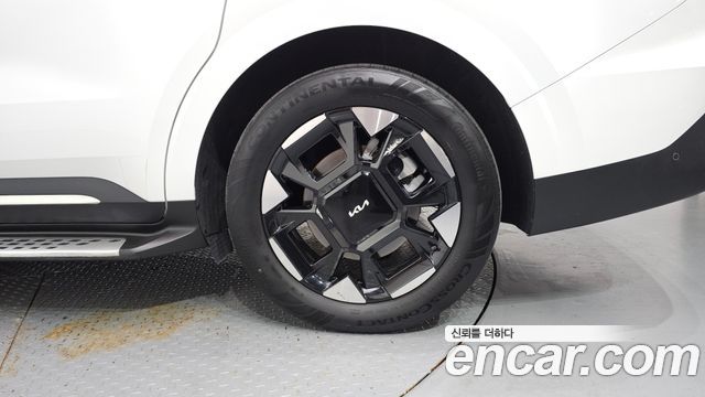 Kia Carnival (IV) HEV 9-Seater Hi-Limousine Signature 2025 — фото 18