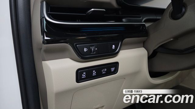 Kia Carnival (IV) HEV 9-Seater Hi-Limousine Signature 2025 — фото 20