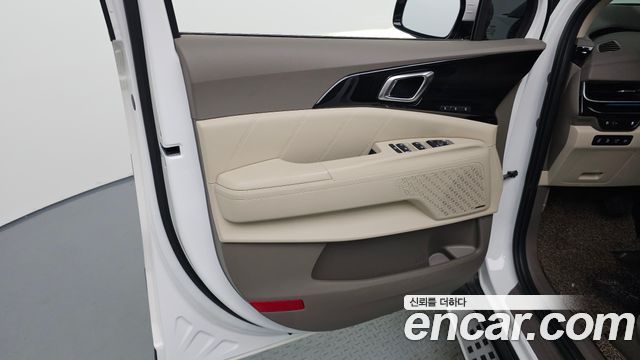 Kia Carnival (IV) HEV 9-Seater Hi-Limousine Signature 2025 — фото 24
