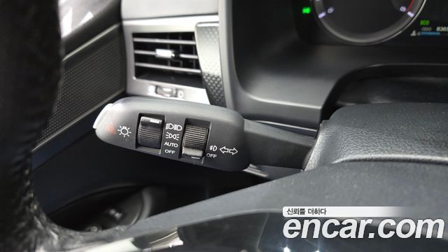 KG Mobility (SsangYong) Rexton Sports Diesel 2.2 2WD Prestige 2021 — фото 16