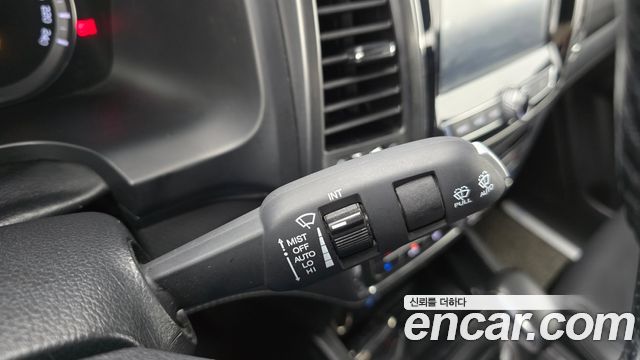 KG Mobility (SsangYong) Rexton Sports Diesel 2.2 2WD Prestige 2021 — фото 17
