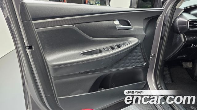 Hyundai Santa Fe Diesel 2.2 2WD Prestige 2022 — фото 24