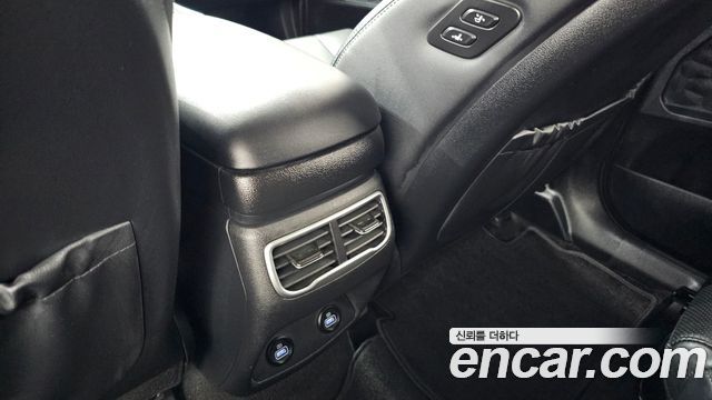 Hyundai Santa Fe Diesel 2.2 2WD Prestige 2022 — фото 30