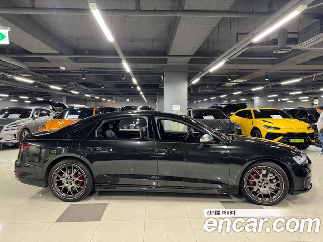 Audi S8 (D5) 4.0 TFSI Quattro LWB 2021 — фото 2