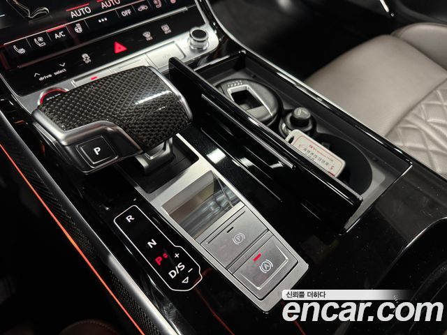 Audi S8 (D5) 4.0 TFSI Quattro LWB 2021 — фото 15