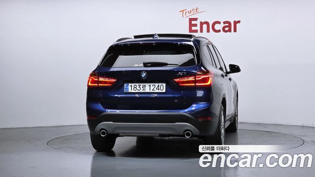 BMW X1 (F48) xDrive 20d Joy 2018 — фото 4