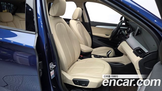 BMW X1 (F48) xDrive 20d Joy 2018 — фото 15